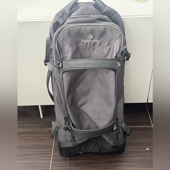 Eagle Creek Gray Travel Soft-case Rolling Suitcase